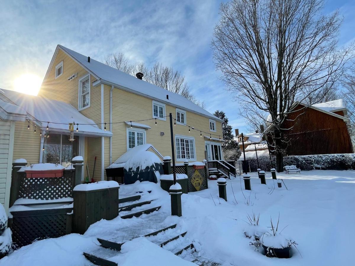 Cowansville Manoir Alegria Bed & Breakfast エクステリア 写真
