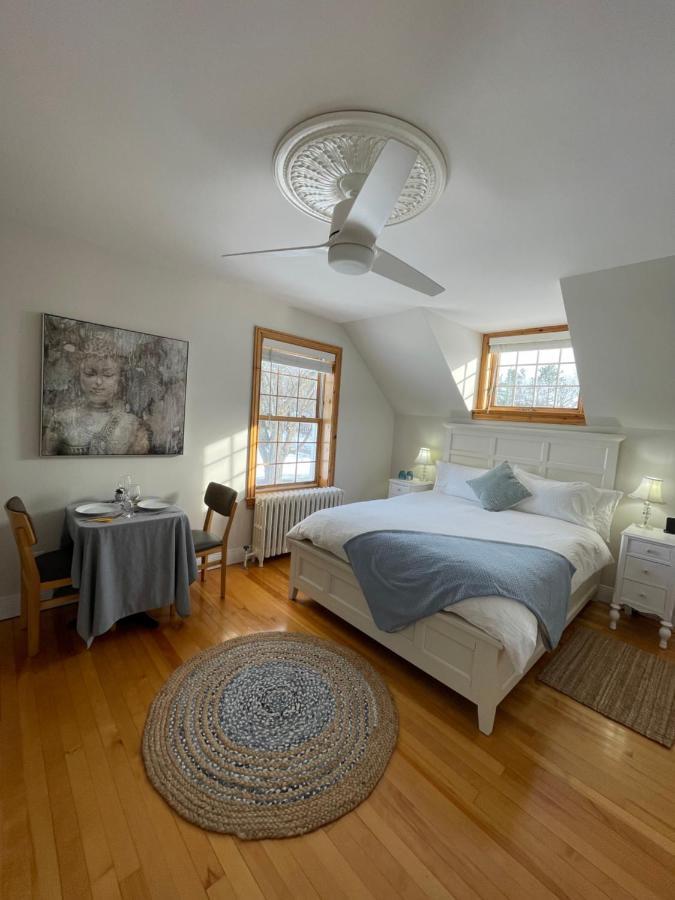 Cowansville Manoir Alegria Bed & Breakfast エクステリア 写真